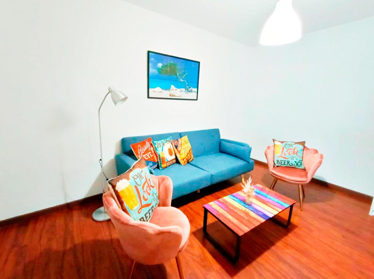 Hostel - Plaza Real *